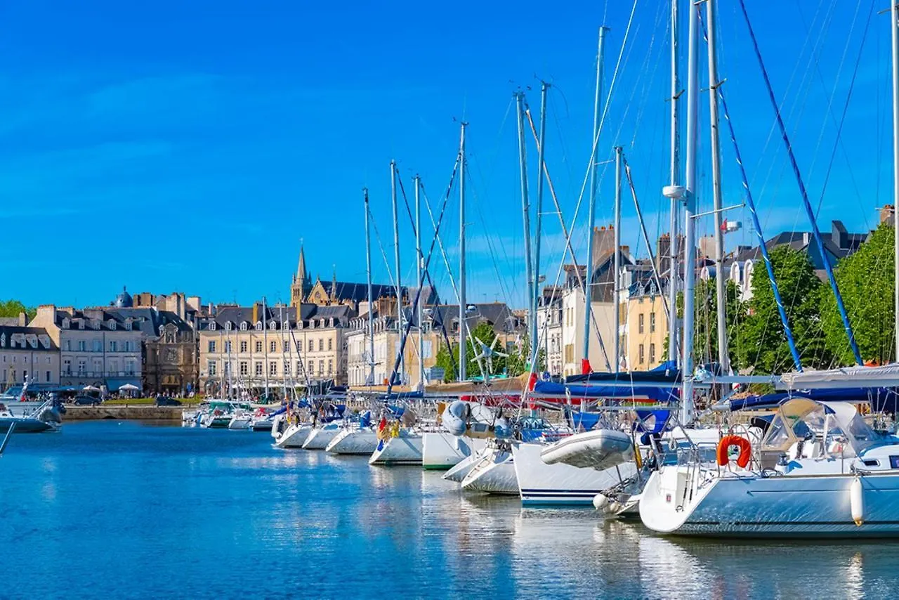 Apartment Charmant Appartement En Residence Calme Au Centre De Vannes Proche Gare